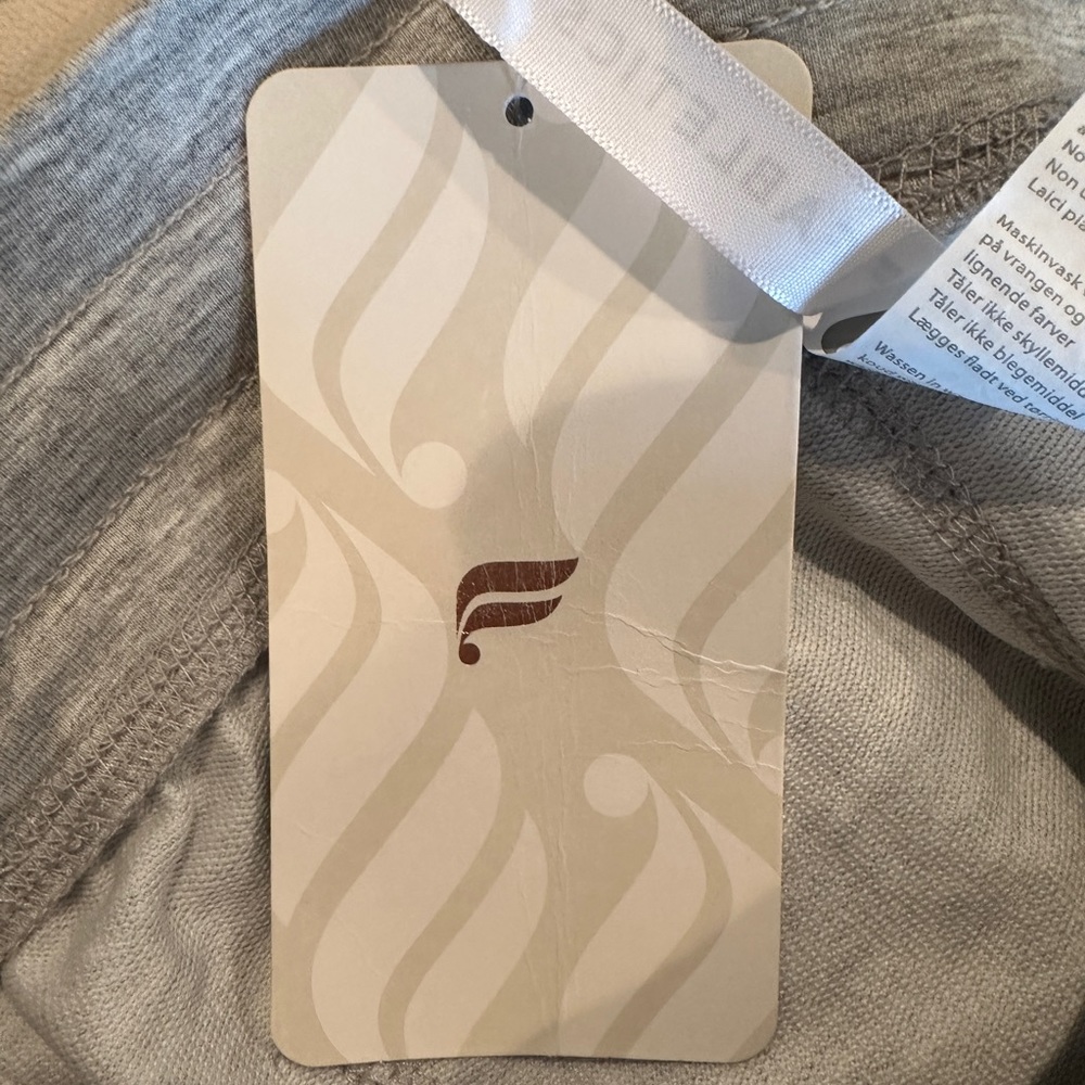 Never Worn, Perfect Condition With Tag - image 2